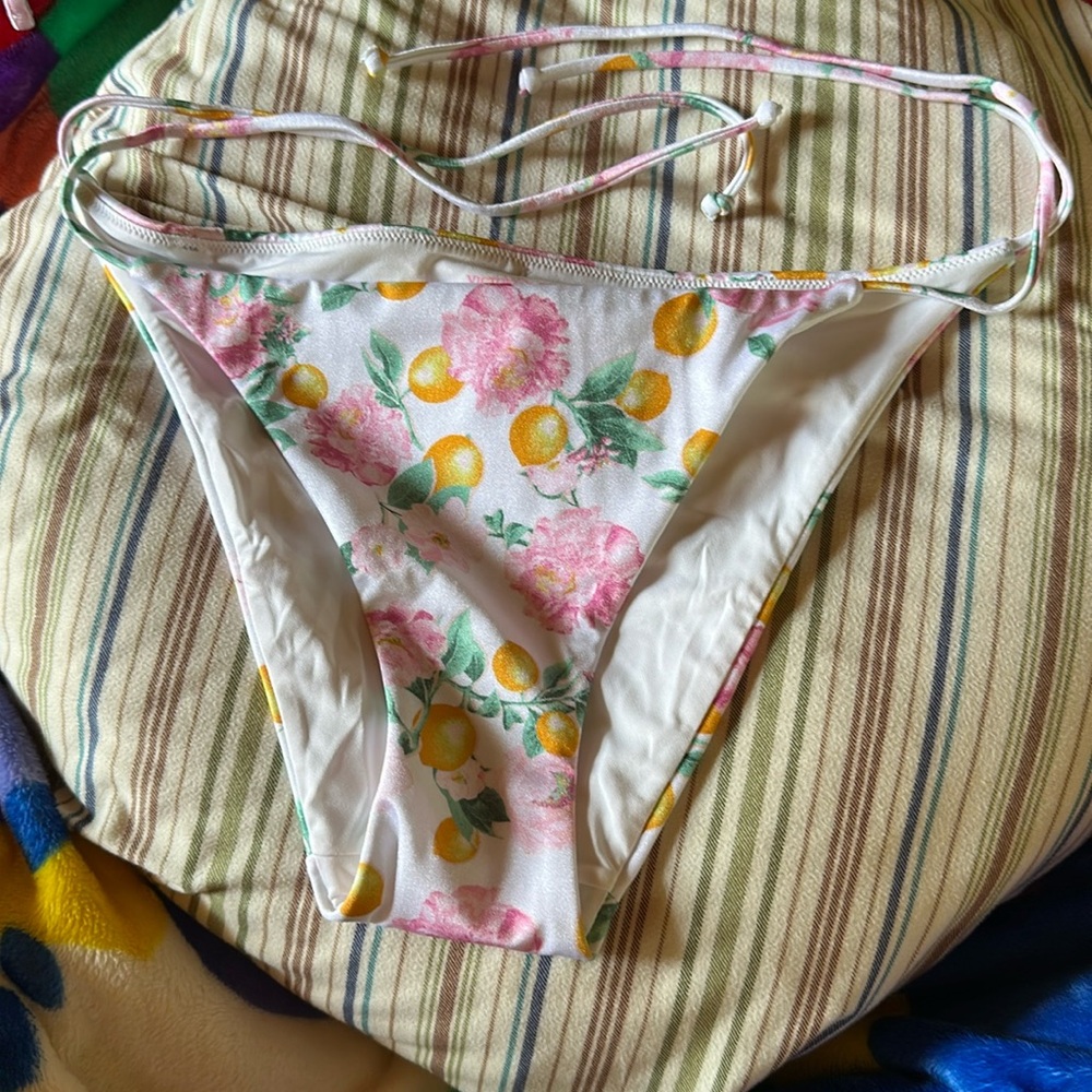 Victoria’s Secret Lemons String Bikini Bottom